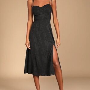 Lulu's Black Floral Midi Dress